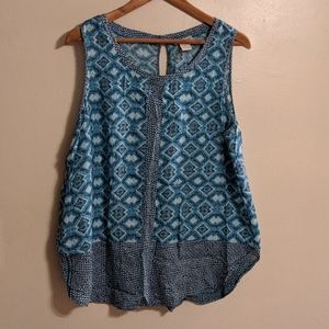 Women's sleeveless blouse